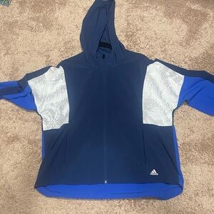 Ladies adidas windbreaker, loose fit worn once.